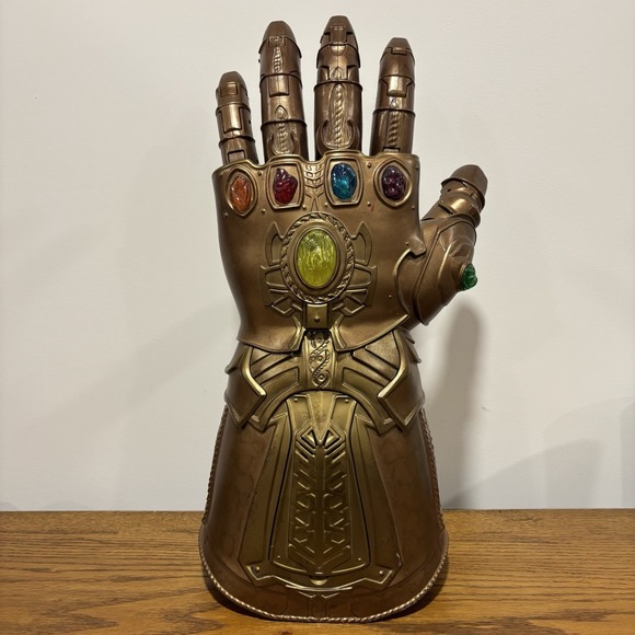 Marvel E0491 Legends Series Hasbro‎ Articulated Infinity Gauntlet Thanos Works